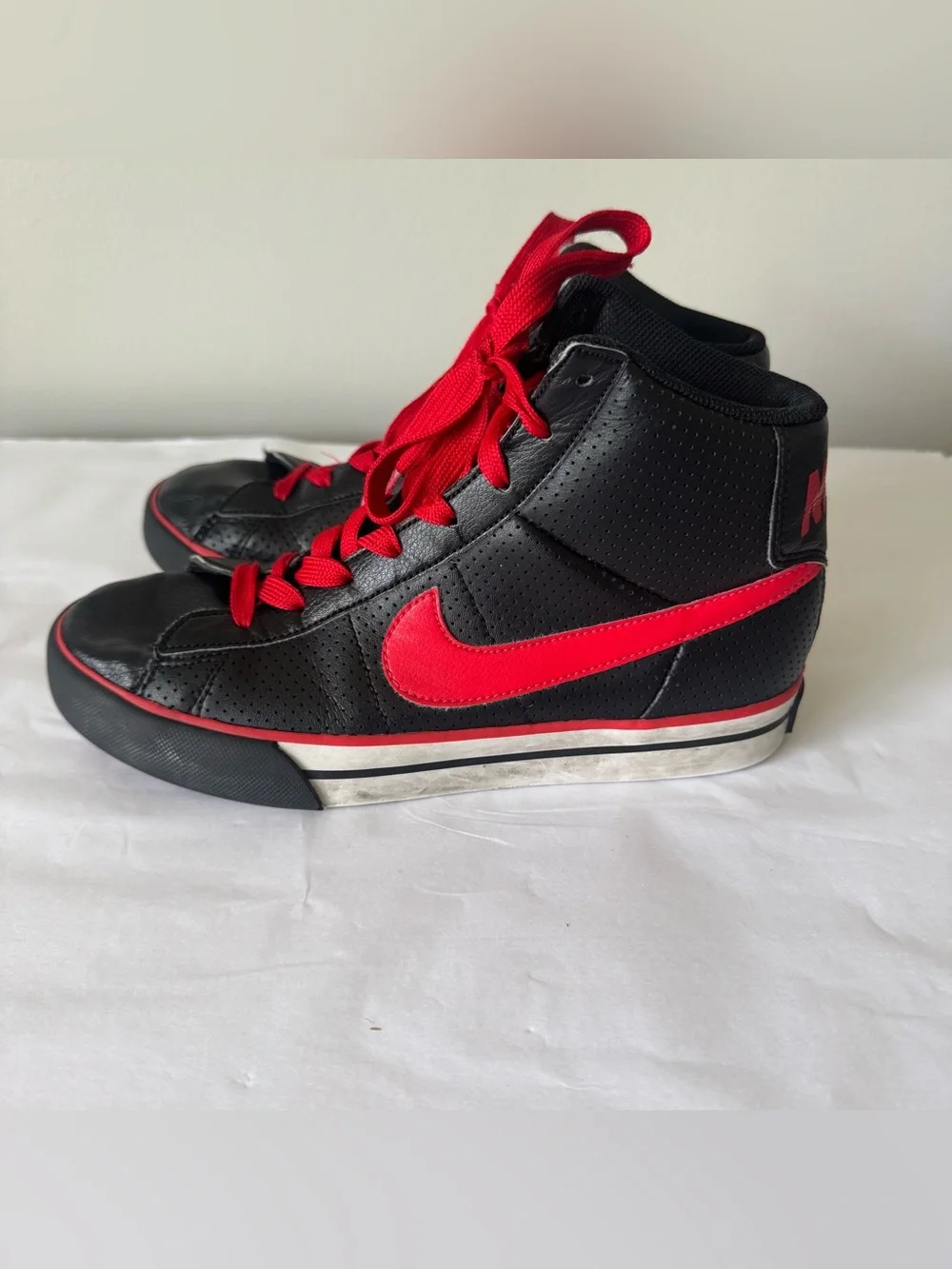Nike great big